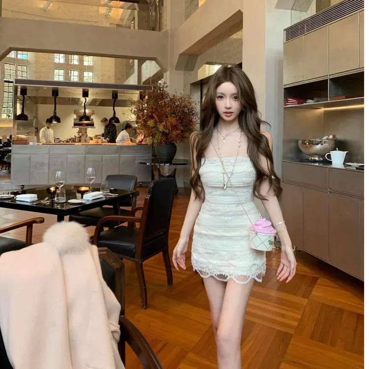 纯欲风辣妹性感抹胸修身包臀短裙韩系小众气质连衣裙2026冬季新款