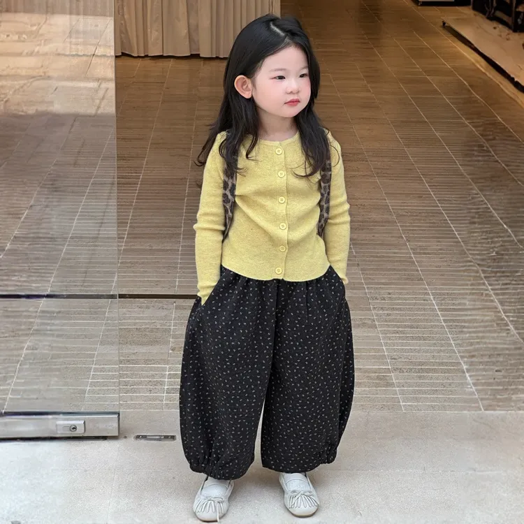 韩系女童2025秋季款简约百搭针织细毛线开衫女宝洋气灯笼碎花裤