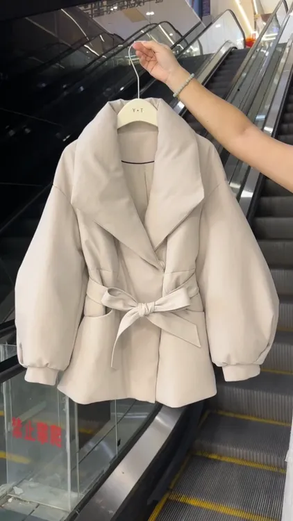 潮流短款收腰面包服棉衣棉服个性时尚简约欧货外套女保暖2025新款
