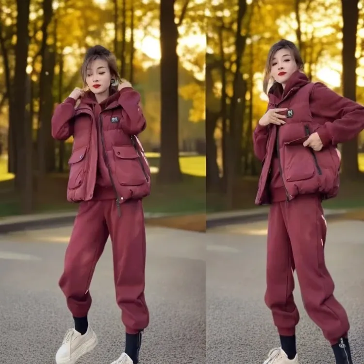 2025冬季新款加绒加厚时尚卫衣套装女宽松大码二棉马甲气质三件套