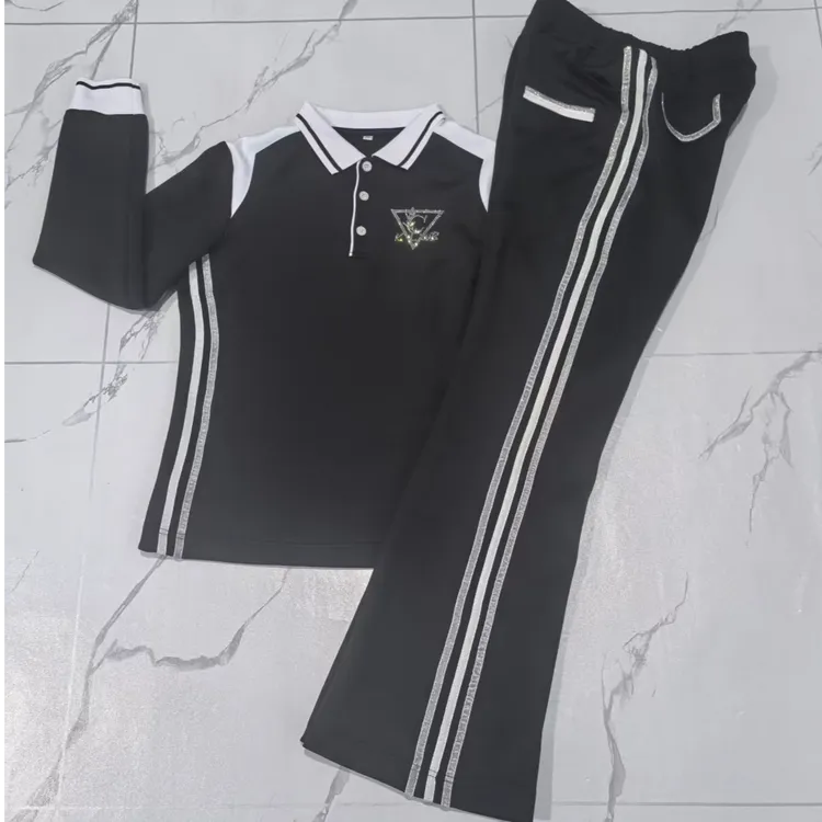 佳木斯健身操休闲时尚针织领亮杠显瘦修身大气黑色长袖微喇套装