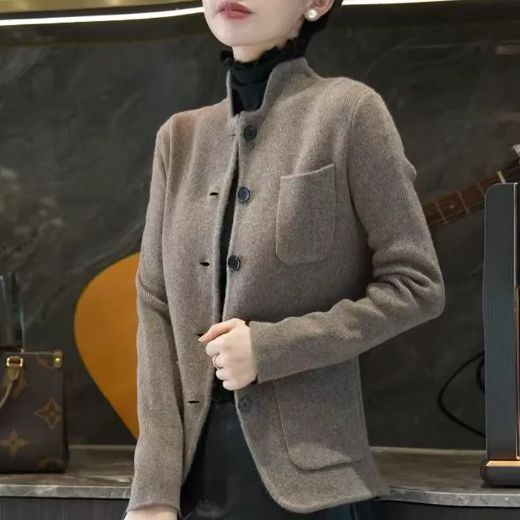 时尚百搭口袋针织开衫气质妈妈秋冬款毛衣新款中老年宽松针织上衣