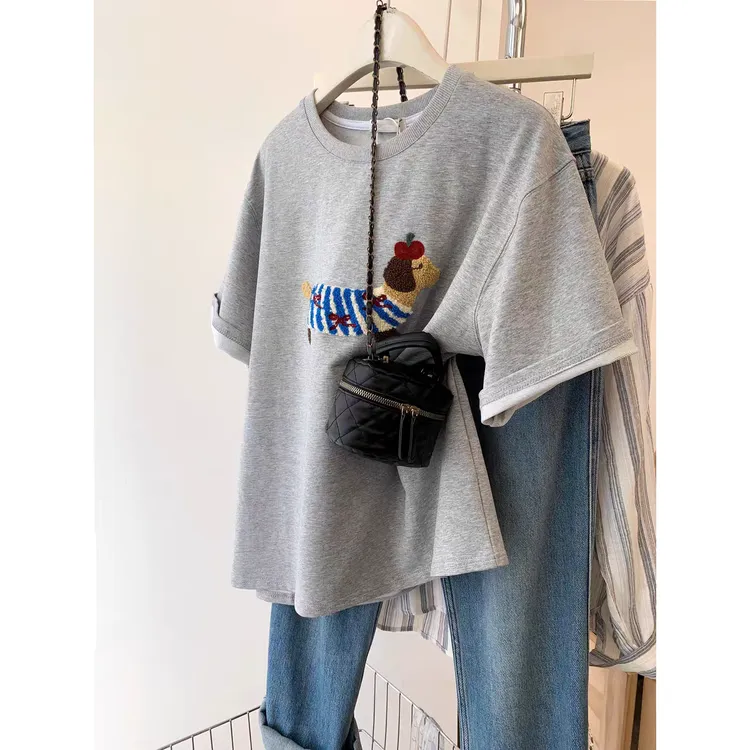 B 门店26&9！腊肠小狗！毛巾绣/夏日单品舒适圆领短袖T恤女 C20701