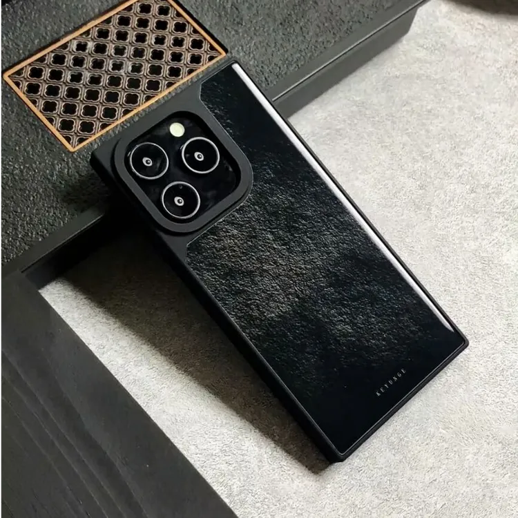 新中式暗黑小众风格适用于苹果16pro15promax的高级感手机壳黑色