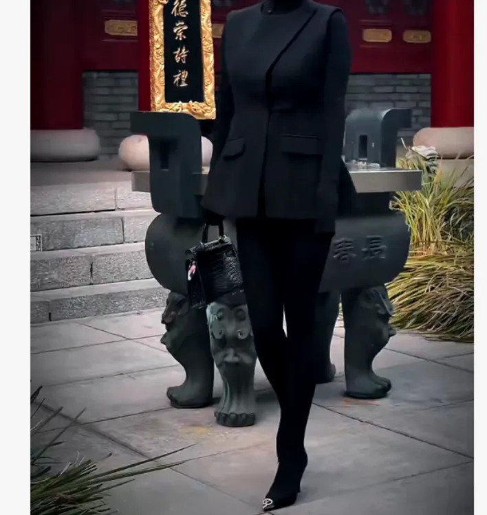 2025冬季时尚潮流百搭精品女装发OA12314