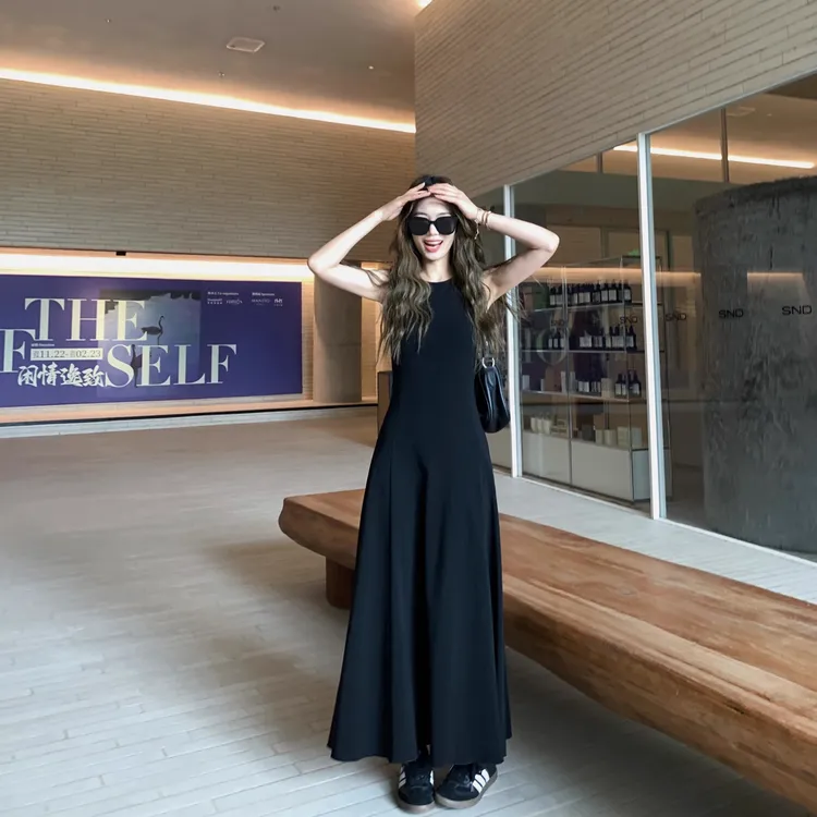 法式约会长裙  夏季修身收腰显瘦背心连衣裙无袖套头背心黑色长裙