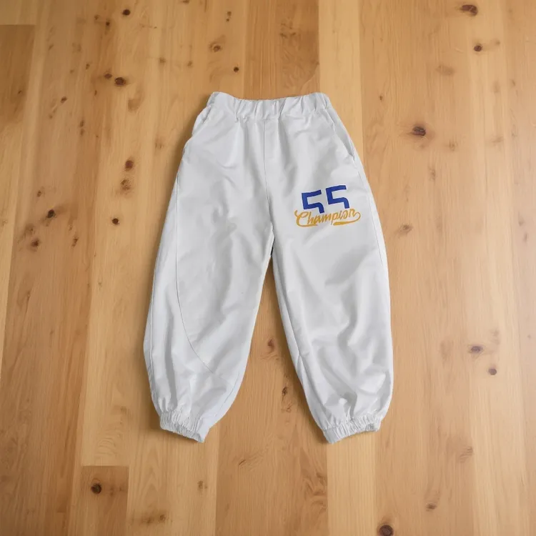 ZB下白色小饭团儿童卫裤春秋款