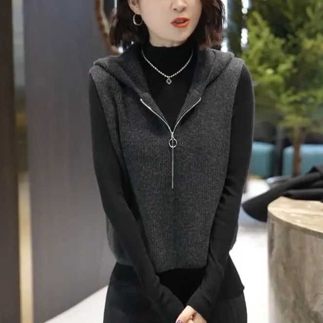 [工厂直销套装]秋冬新款洋气半高领打底衫连帽叠穿无袖马甲背心