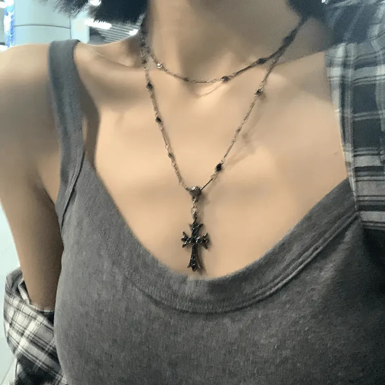 合金亚克力项链 十字架串珠项链女双层叠戴脖颈链小众轻奢锁骨链