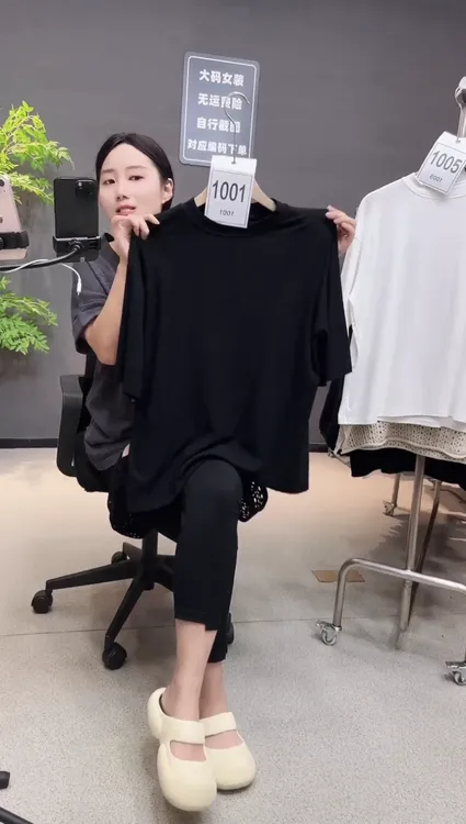 常规短袖女修身型极简风纯色T恤休闲运动黑色设计师大码女装气质