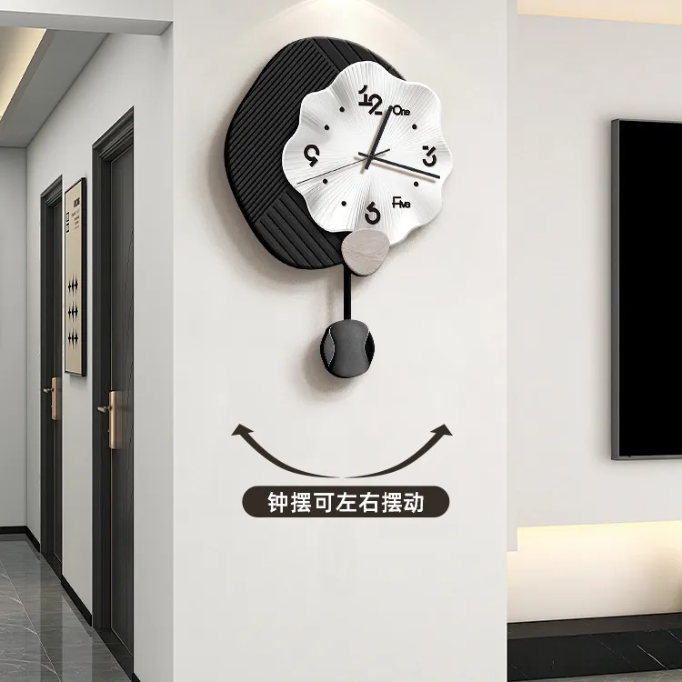 简约高级感客厅挂钟2025年新款创意黑白时钟挂墙静音餐厅钟表挂表