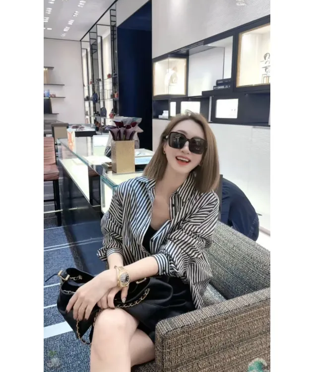 熙薇【钟爱条纹】2025早秋时尚百搭宽松休闲新款长袖衬衣H3913