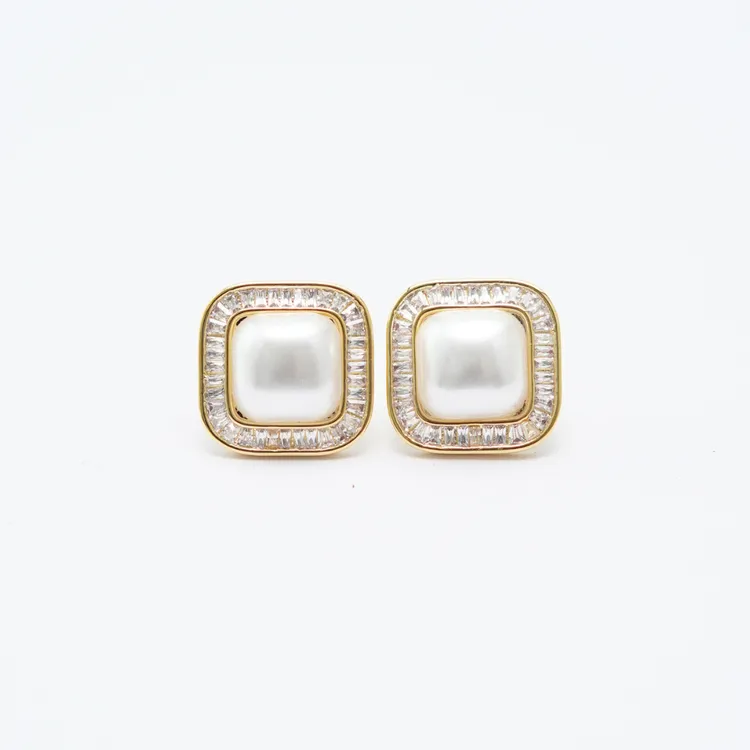 铜合金锆石耳饰 复古风轻奢小香风优雅锆石方形耳钉百搭小众气质