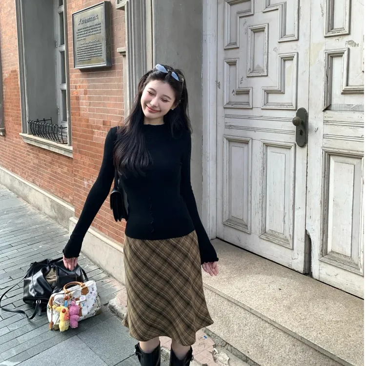 修身长袖黑色打底上衣气质显瘦洋气休闲百搭性感辣妹半身裙两件套