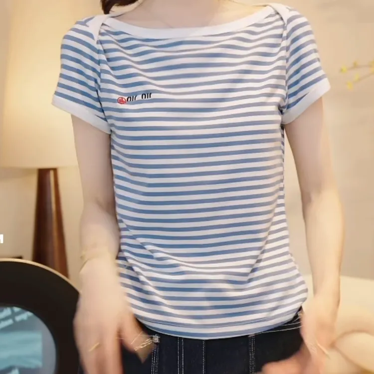夏季设计感条纹平肩短袖T恤女2025夏季新款时尚软糯上衣休闲显瘦