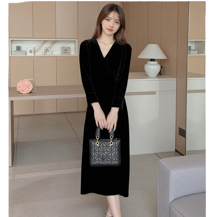 赫本风0042-1黑色丝绒连衣裙丝绒丝绒连衣裙2025新款金丝绒连衣裙