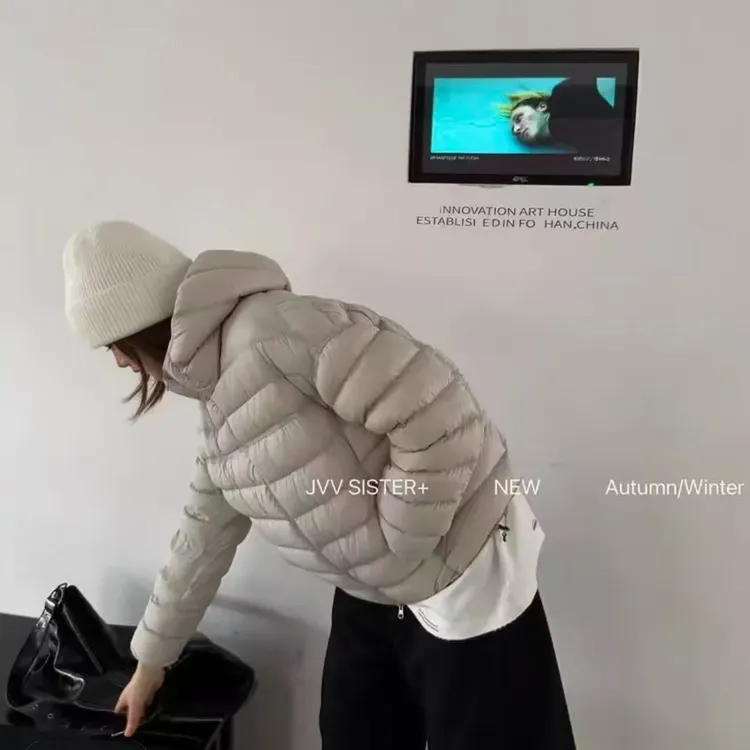 2025新款欧货时尚休闲百搭云朵泡芙感棉服连帽棉服外套冬