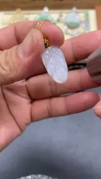 翡翠18K金镶嵌颈饰255-中国好珍宝