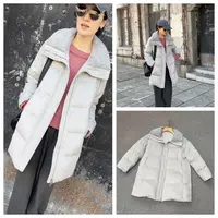 无垠海岸 羊毛领浅灰鹅绒服