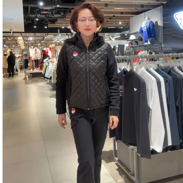 秋冬季女黑色上衣