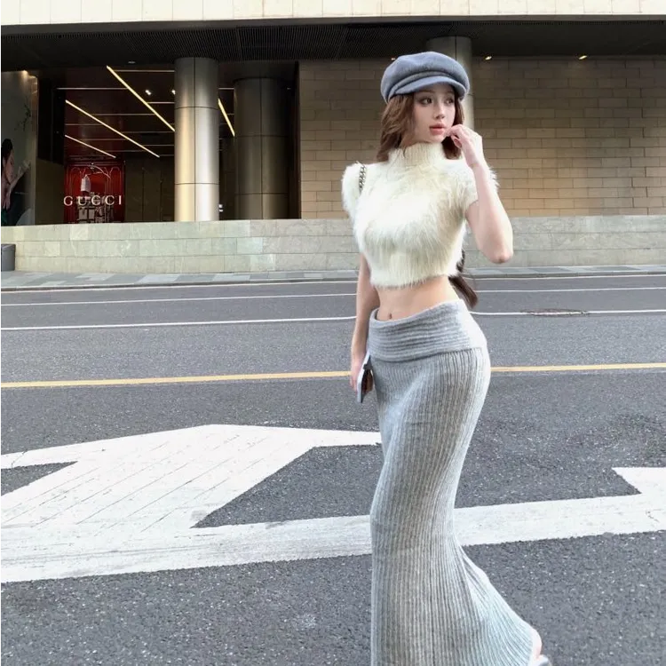纯欲风高领短袖针织衫女秋冬毛绒绒上衣辣妹性感包臀半身裙两件套