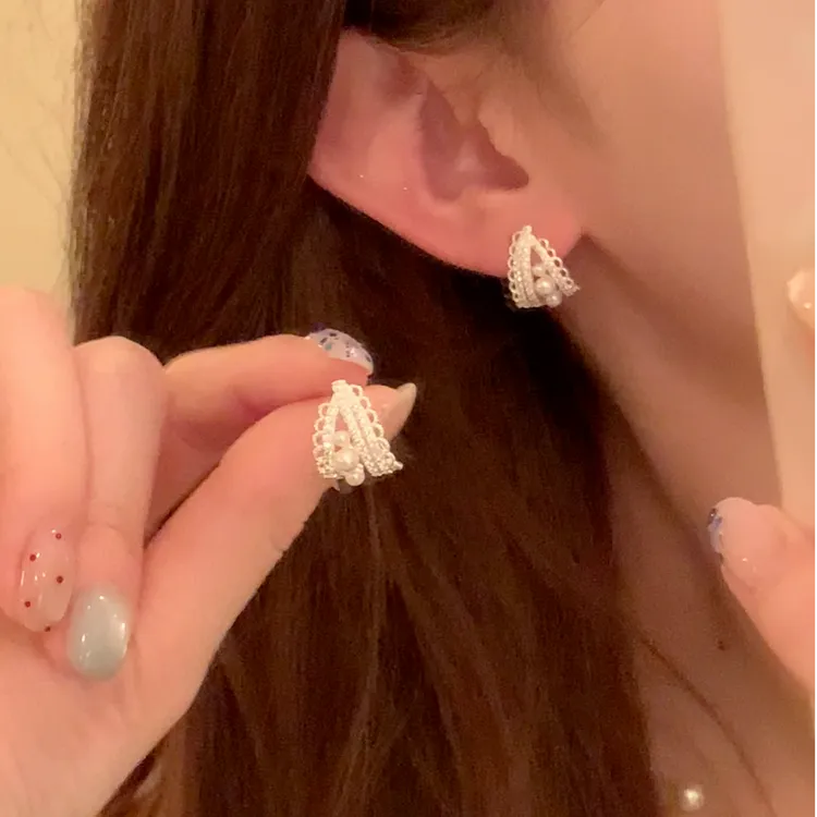 铜合金仿珍珠耳饰 春夏气质蕾丝花边珠珠耳环女法式轻奢耳针耳饰