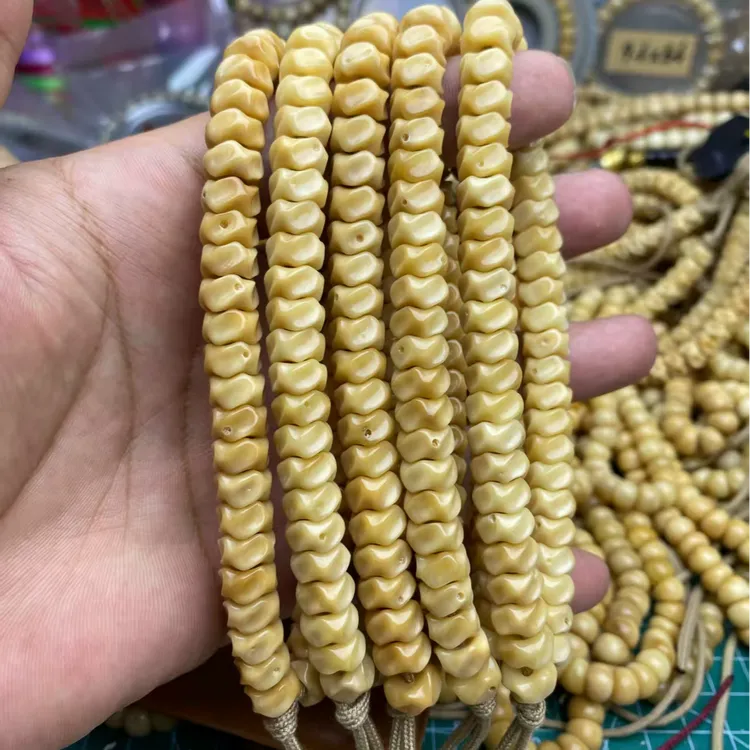 龙脊菩提【龙骨手持】雕刻带月，实卡9.5左右原生态保真龙脊假一罚三