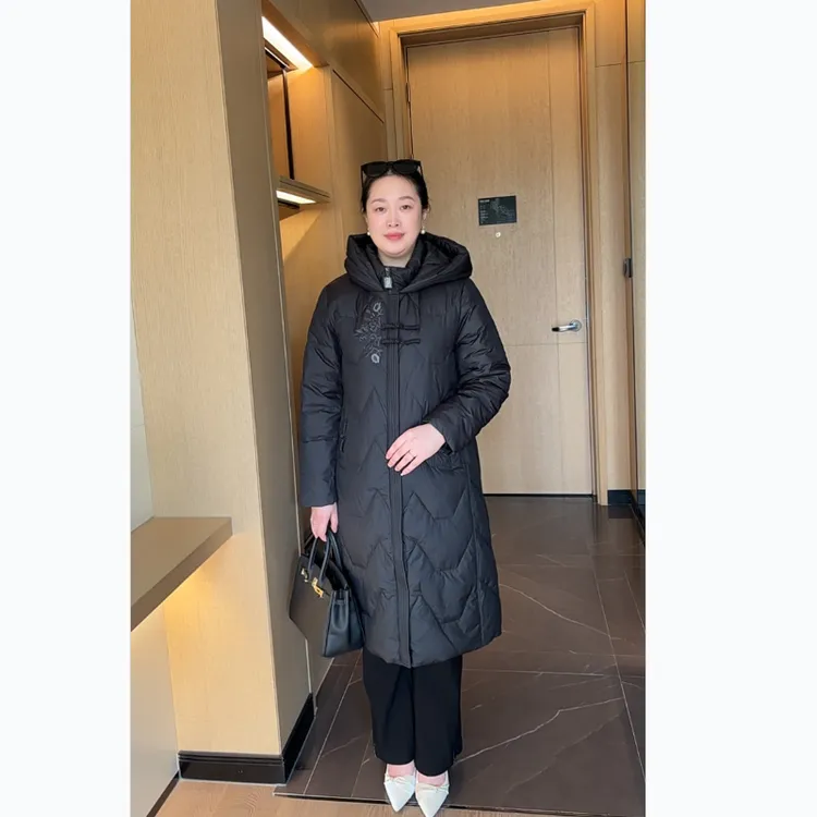 中老年人羽绒服女长款过膝新中式加厚妈妈装老人奶奶洋气冬季外套