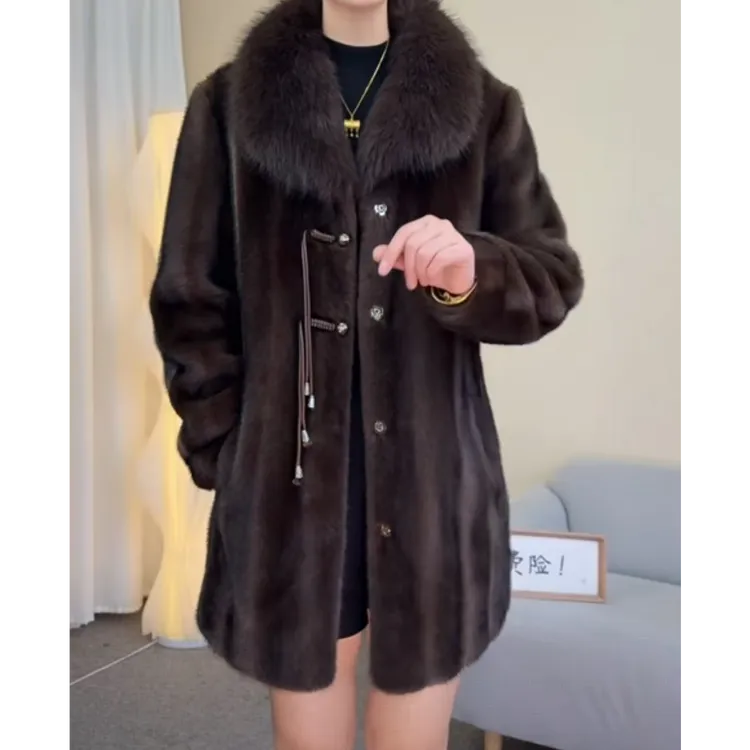 妈妈冬装新款外套加厚中老年女洋气质高贵水貂绒毛毛皮毛一体大衣
