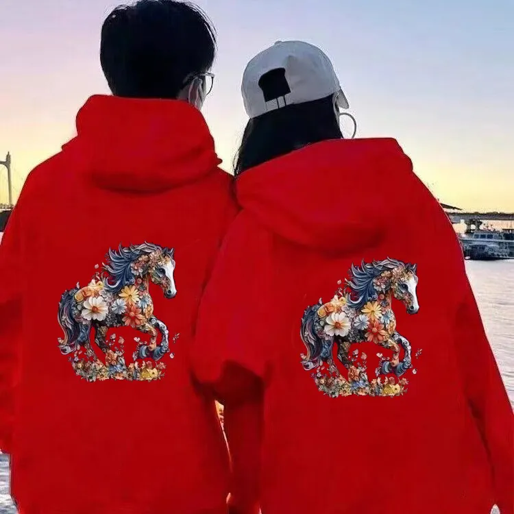 2026马年衣服中国红男士本命年情侣冬装外套加绒加厚流行连帽外套