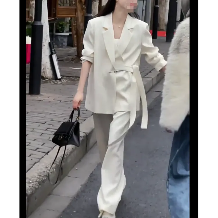 大码女装春秋西装套装微胖mm白色高级感西服阔腿裤两件套200斤潮