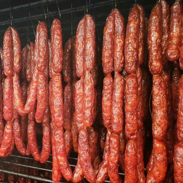 腊肠四川麻辣味香肠重庆特产传统柏树丫柴火烟熏烤肠四川麻辣香肠