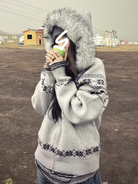 花生酱 费尔岛提花针织开衫外套慵懒风毛衣可拆卸毛领连帽上衣