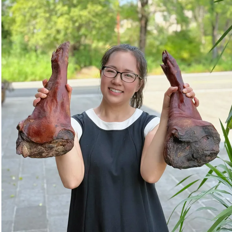 【土家腊猪蹄2只】湖北恩施柴火烟熏腊猪脚传统柏树枝熏制特产