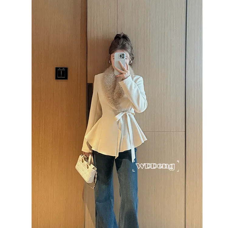 王等等【东京恋人】2025秋冬原创高克重羊毛保暖毛呢大衣U225T16456