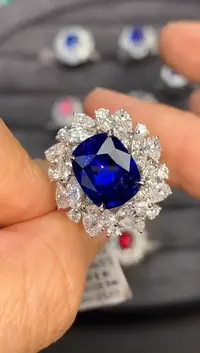 【闪购商品】蓝宝石戒指18K金镶嵌5.11ct/-皇家蓝