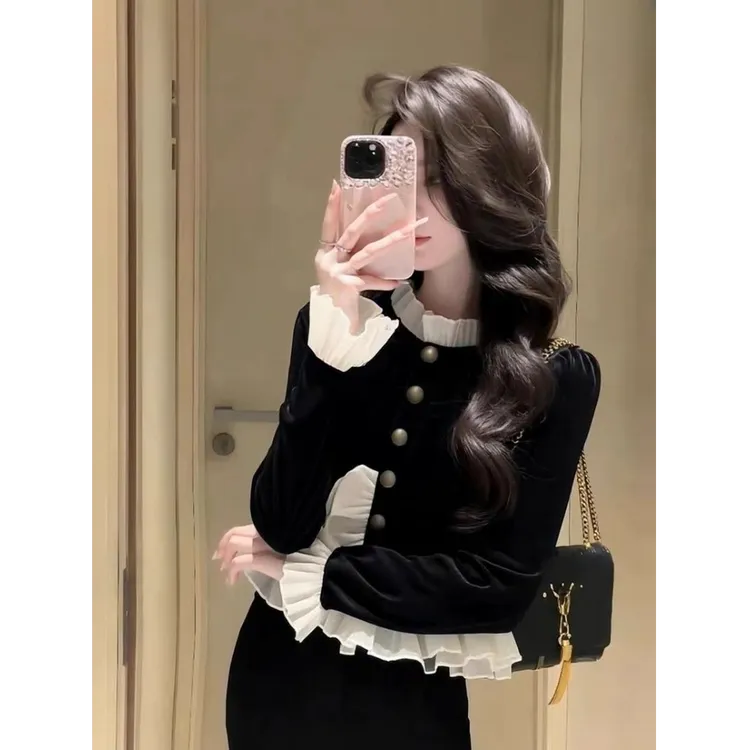 法式小香风黑色丝绒衬衫女2025秋季内搭荷叶边排扣高级感减龄上衣