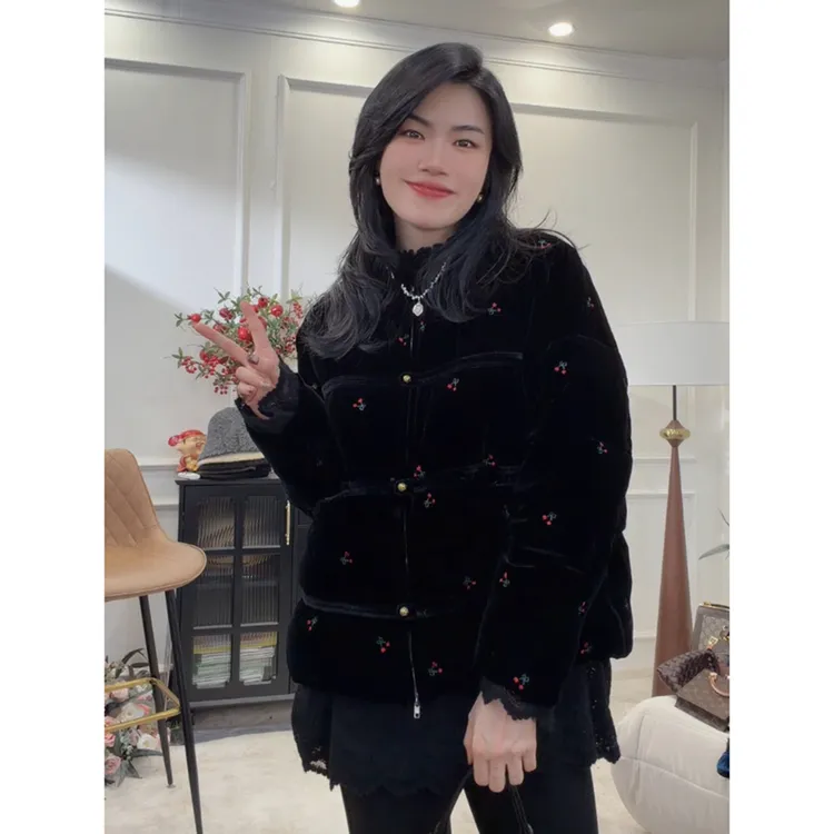 【樱桃刺绣】设计感新款丝绒刺绣精致棉服