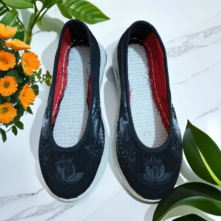 云南千层底布鞋平跟浅口平底纯手工纳底老人鞋男士绣花鞋舒适透气