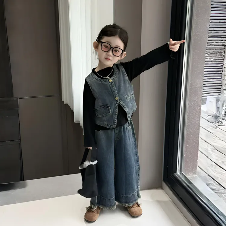 女童秋季套装2025新款儿童洋气时髦牛仔马甲阔腿裤秋装宝宝三件套