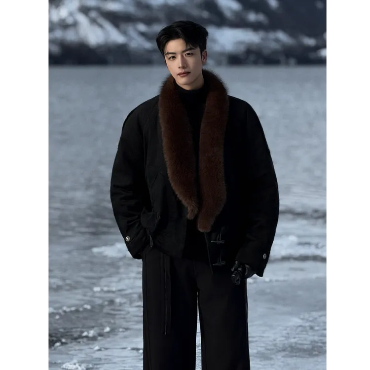 AIXKOM｜2025冬季极简风加厚长袖翻领宽松型保暖外套