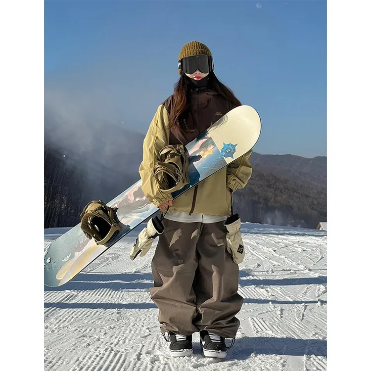 芙沿棕黄拼色滑雪服套装女2025新款户外防风保暖加厚情侣单板雪服