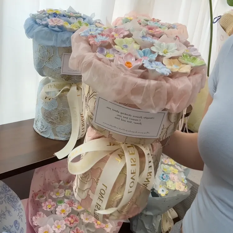景德镇陶瓷花束成品发货送女生男生长辈生日礼物永生花布艺包装
