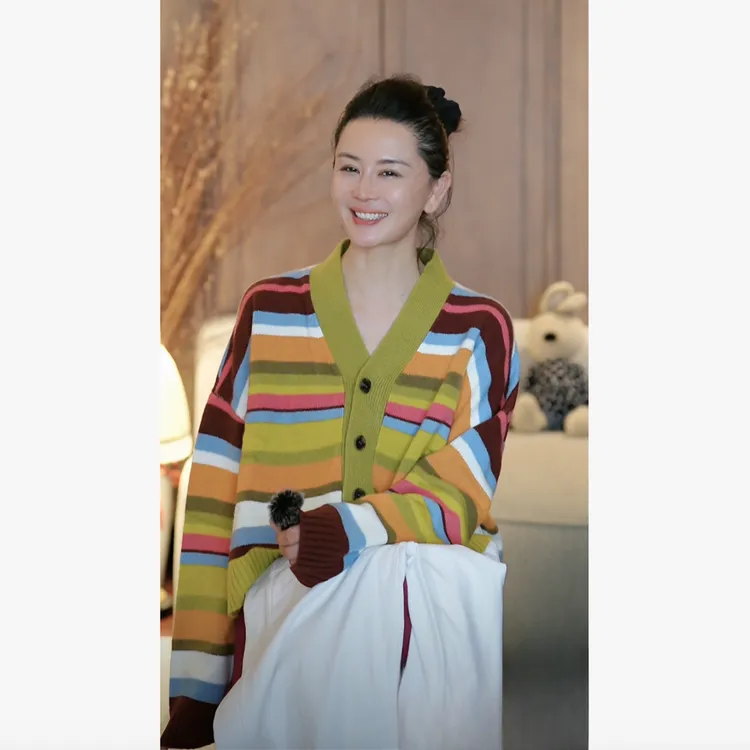 璇之恋·王璇 七彩开衫（彩色条纹）