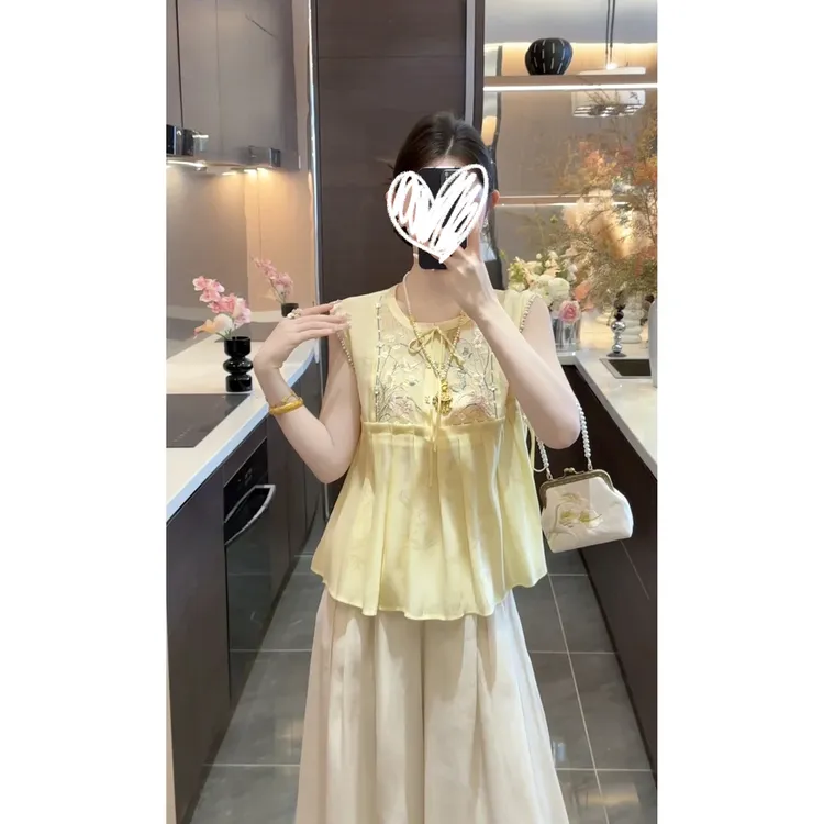 【清平乐】2025新款新中式改良款刺绣宽松上衣+氛围感显瘦百搭裤子