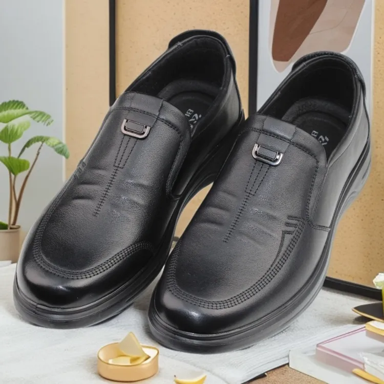 二哥2025全真皮上等头层牛皮舒适透气软底一脚蹬爆款男式皮鞋9909