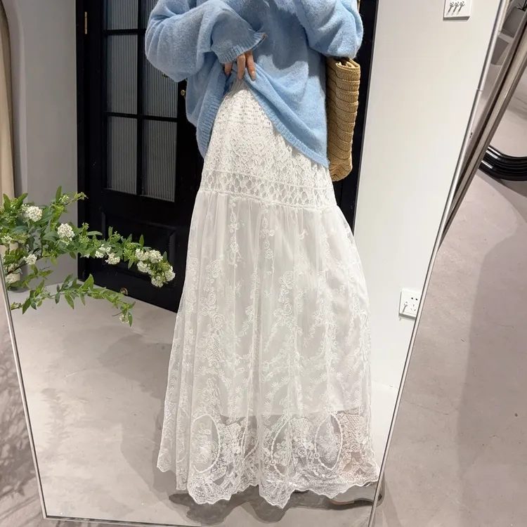 2025新品蕾丝拼接白色蛋糕半身裙女春季中长款高腰A字裙子8403