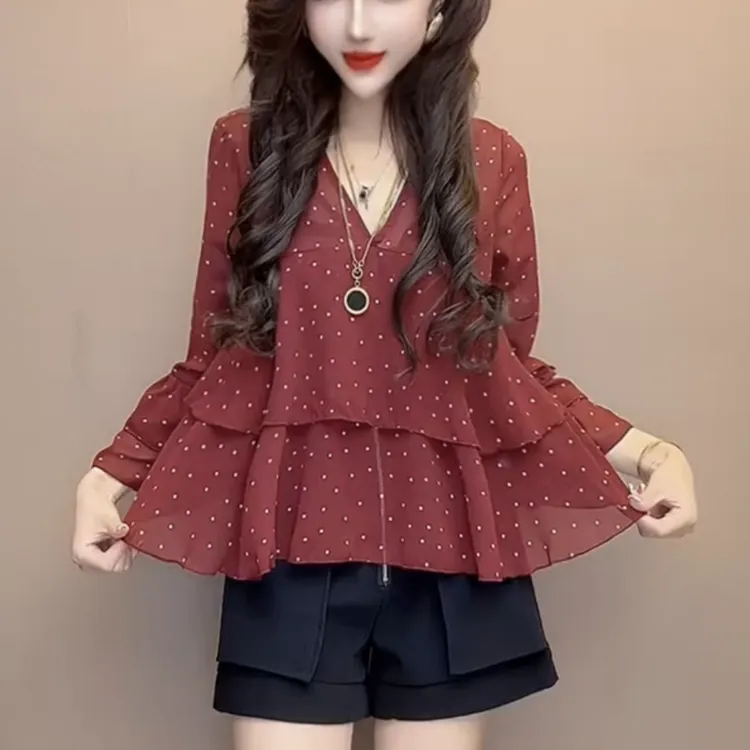 2025新款爆款百搭时尚减龄洋气欧货波点雪纺衫韩系V领双层娃娃衫