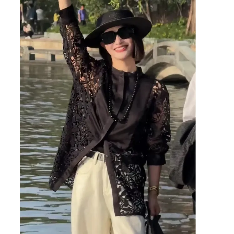 小香风圆领镂空长袖防晒衬衫外套女夏装新款别致减龄衬衣百搭上衣
