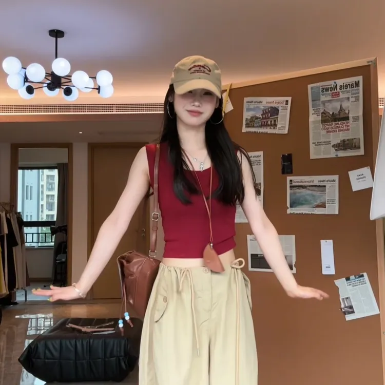 夏春茶高密棉纯欲U领遮副乳修身高弹背心女夏可外层宽边吊带上衣